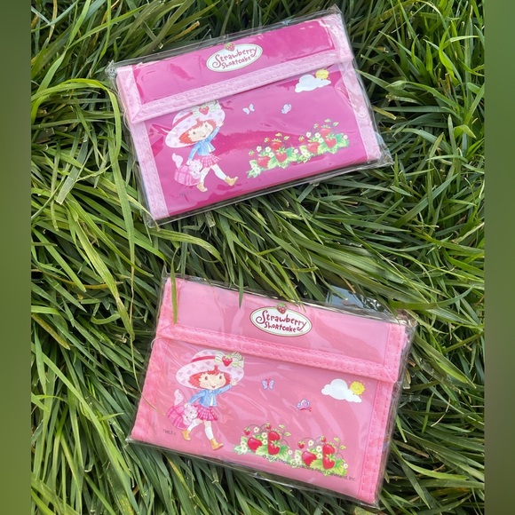 Deadstock Y2K strawberry shortcake wallets 2004 - Picture 1 of 5